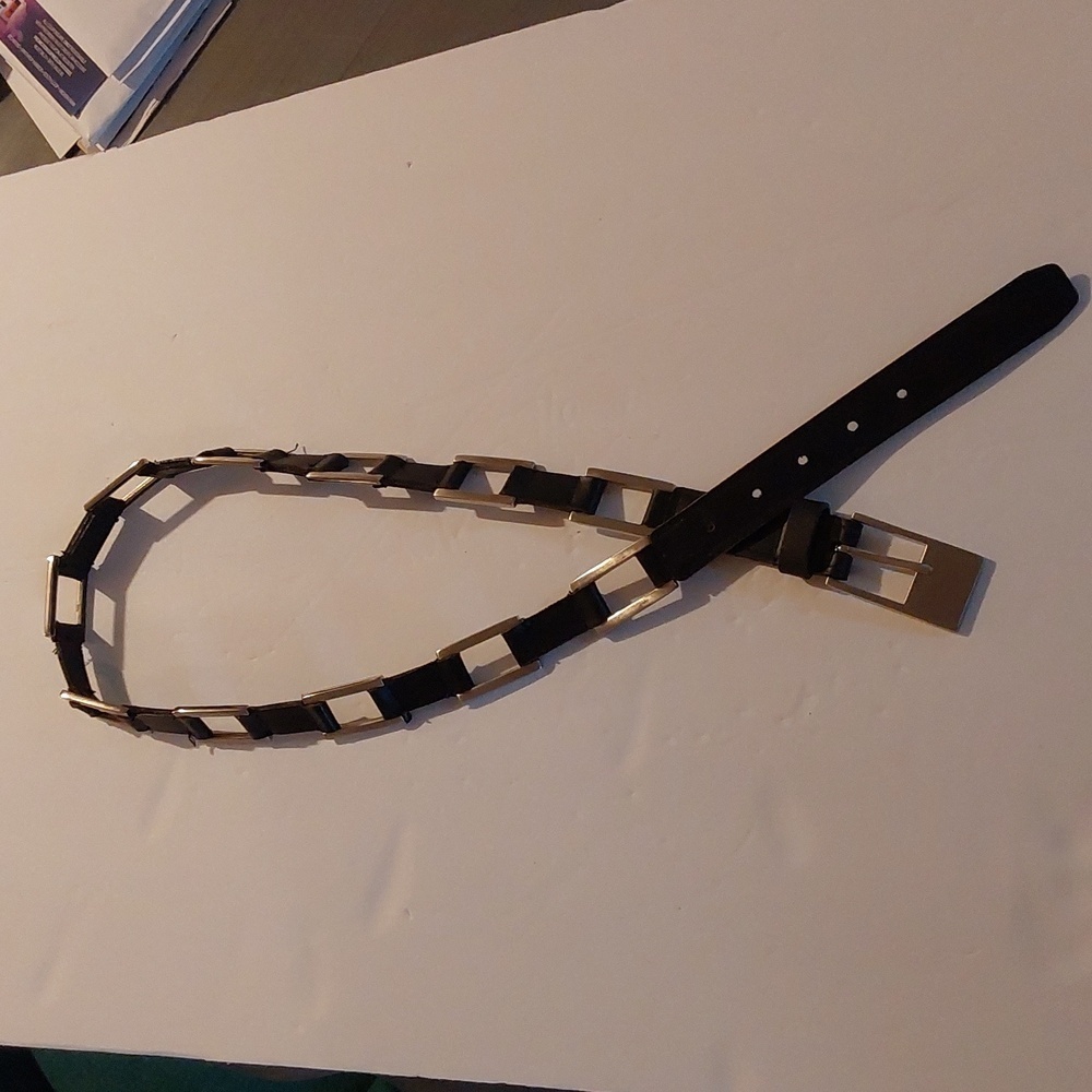 Womens Black Genuine Leather Belt with Silver Metal Links Edgy Punk Goth Sz.M/L - Picture 3 of 6
